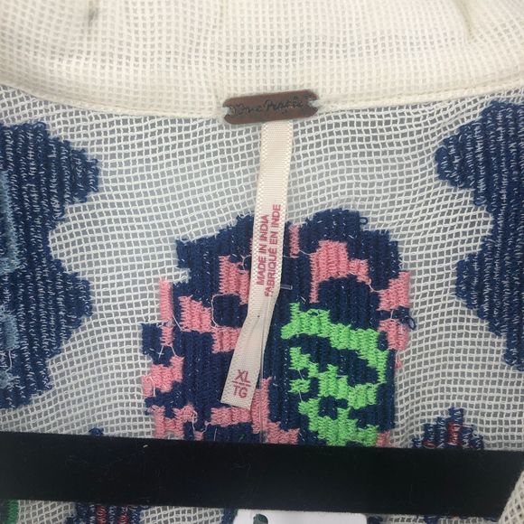 Free People Cream Blouse with Vibrant Embroidery - Picture 5 of 12